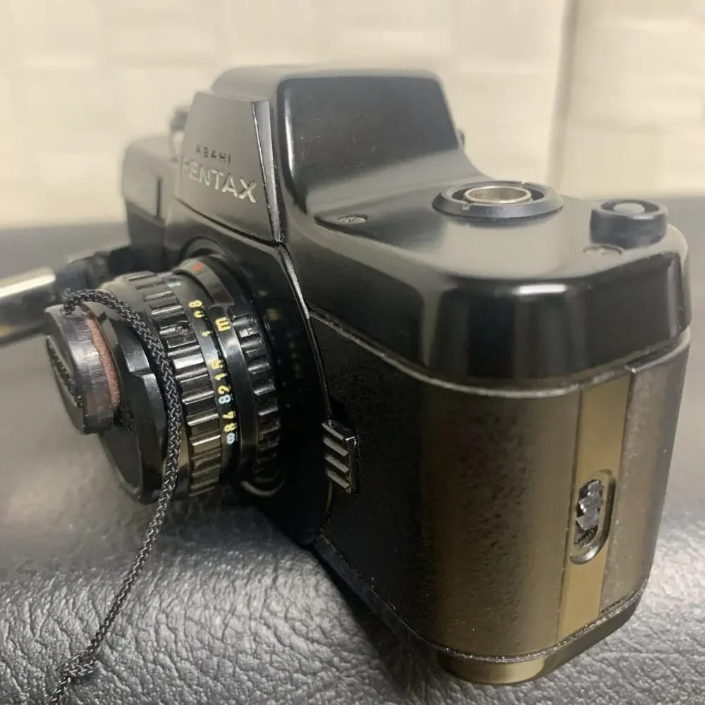 Asahi Pentax Auto 110 w/ 110 Film-Non Working Flash Included-Tested